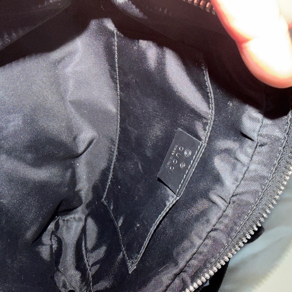 Gucci Black Belt Bag with Signature Stripe - Picture 3 of 7